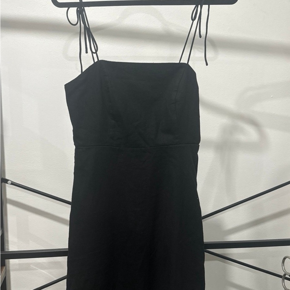 Old Navy Black Knee-Length Slip Dress with Spaghetti Straps for Cocktail